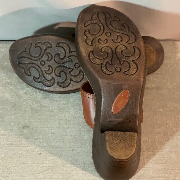 Born Leather Sandals - Picture 8 of 8